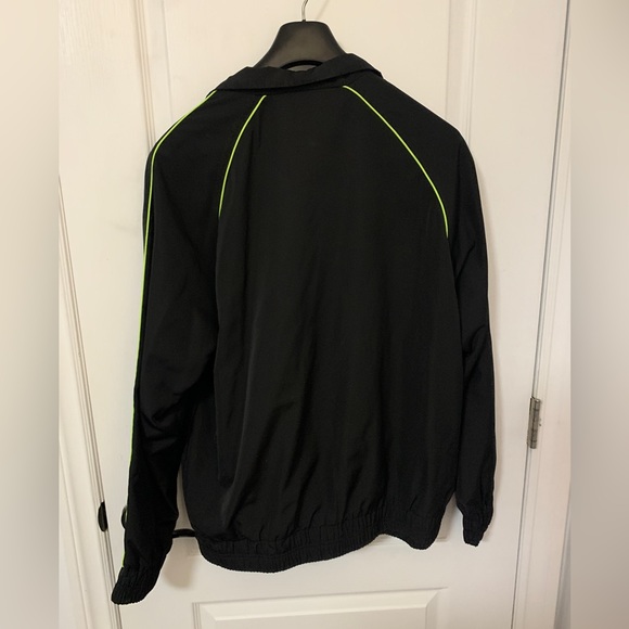 fear the youth Windbreaker forever 21 - Picture 3 of 4